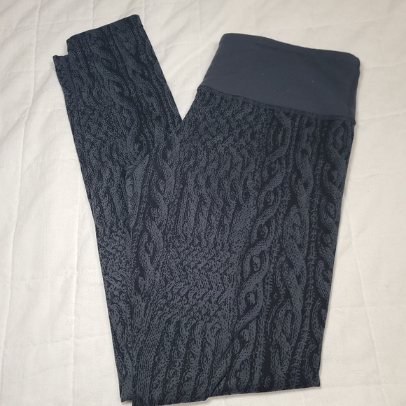 Wunder Under Pants Grey Black Knit Pattern Women's Size 6 Low Rise - Picture 10 of 10